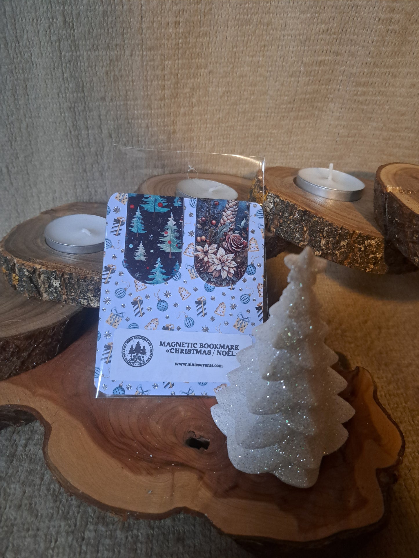 CHRISTMAS MAGNETIC BOOKMARK