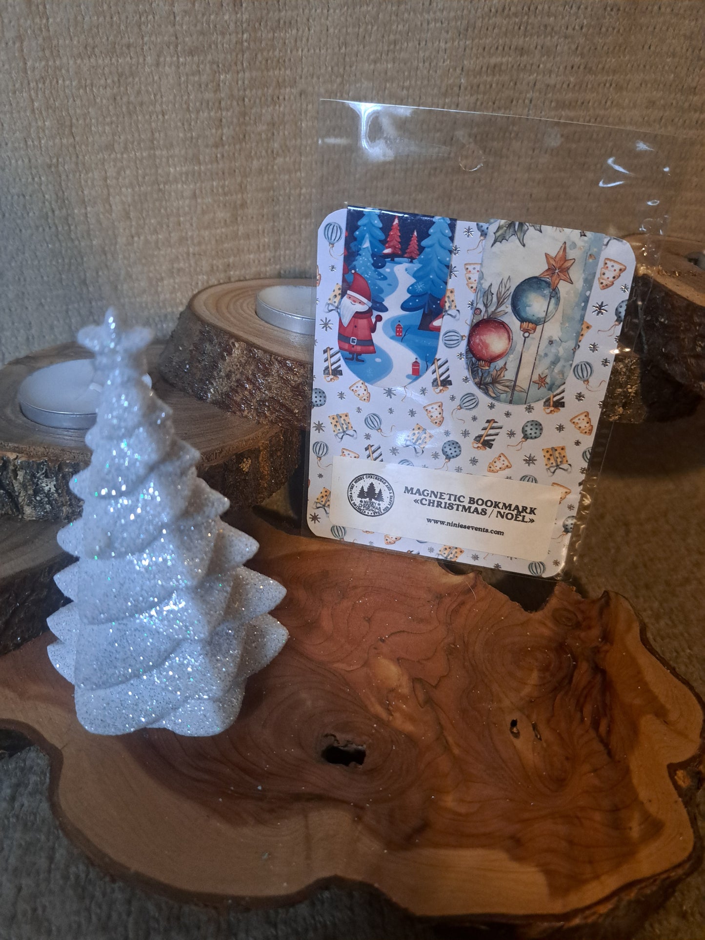 CHRISTMAS MAGNETIC BOOKMARK