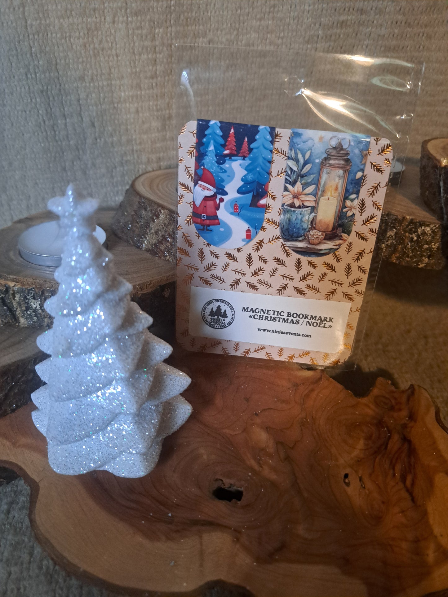 CHRISTMAS MAGNETIC BOOKMARK